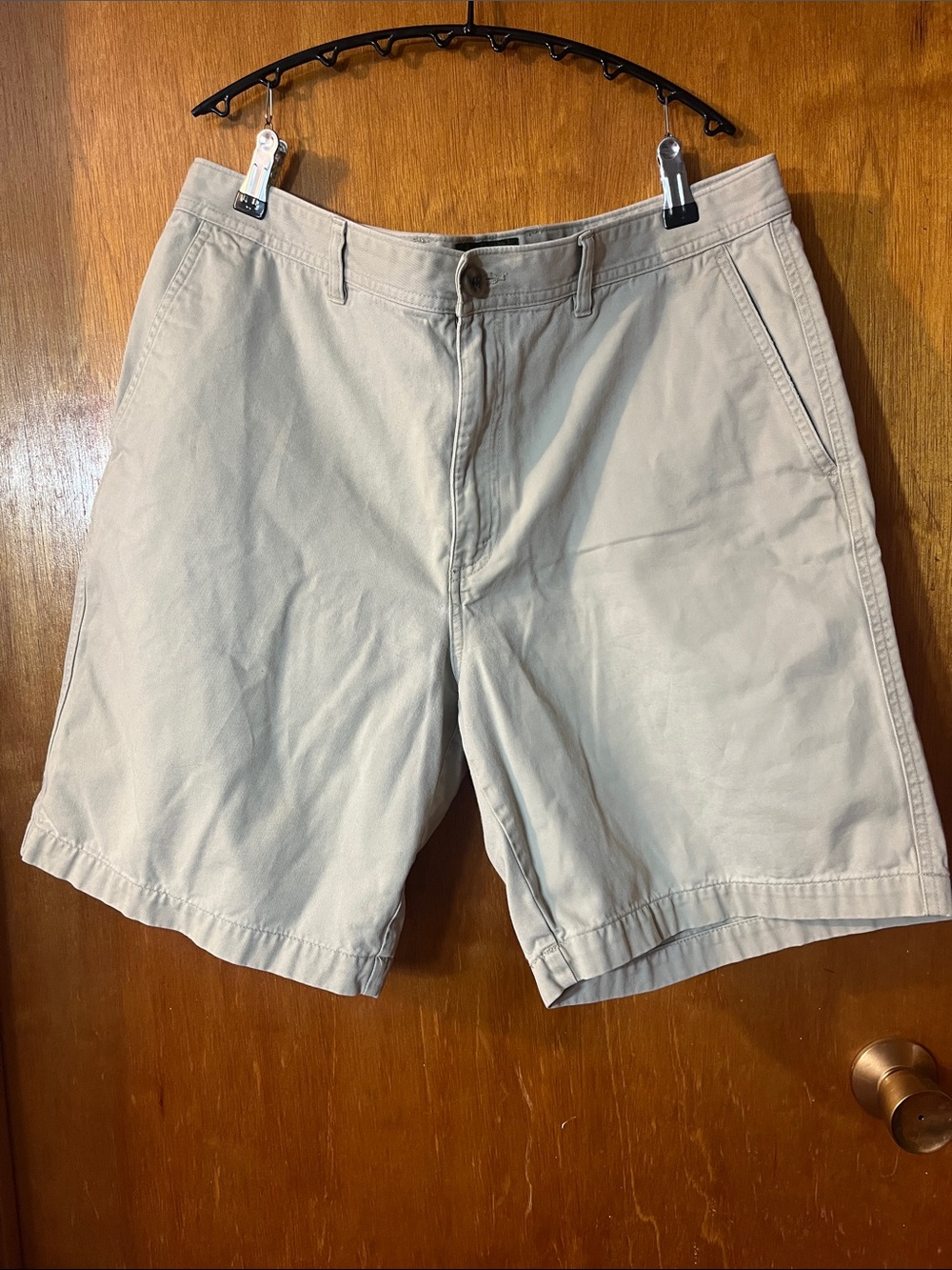 Eddie Bauer Men's Flat Front Sandstone Shorts 35
